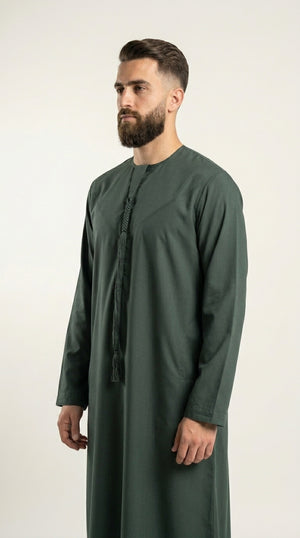 Matte Forest Green Emirati Thobe with Tassel Emarati