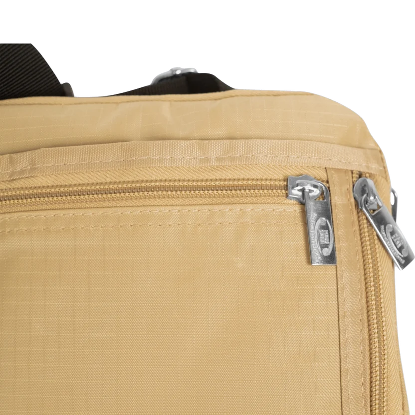 ANTI-THEFT HAJJ & UMRAH SIDE & NECK BAG Women  Emarati
